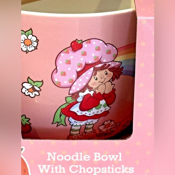 MAD Engine Strawberry Shortcake Pink Noodle Bowl with Chopsticks Hand Wash Only - Picture 2 of 7